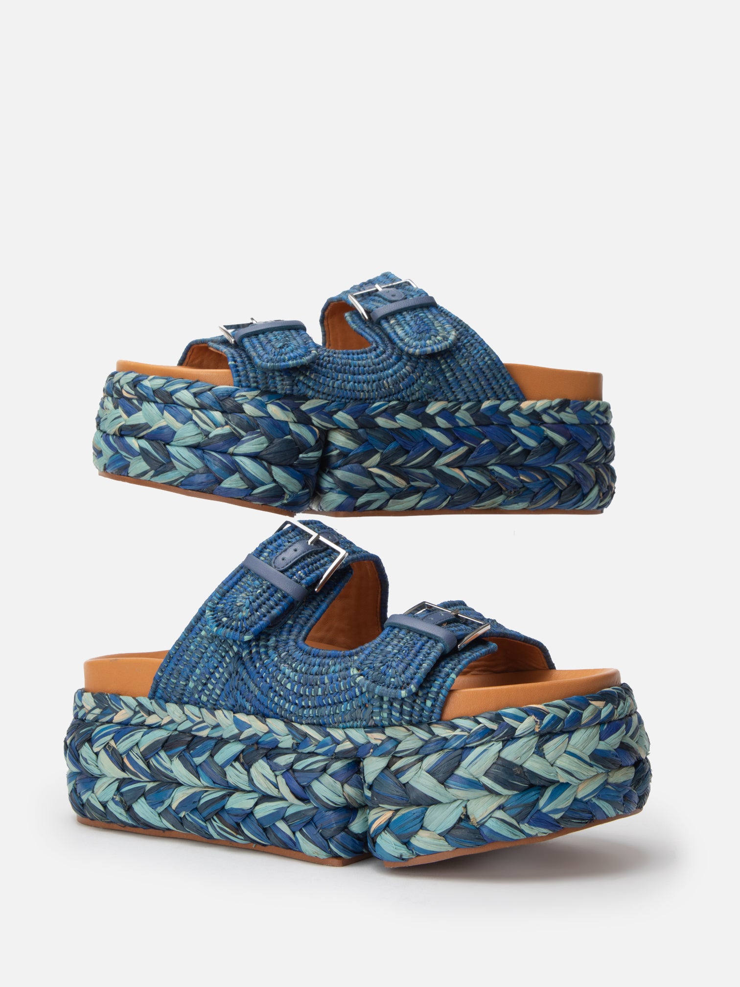 QUINIE4, azure raffia