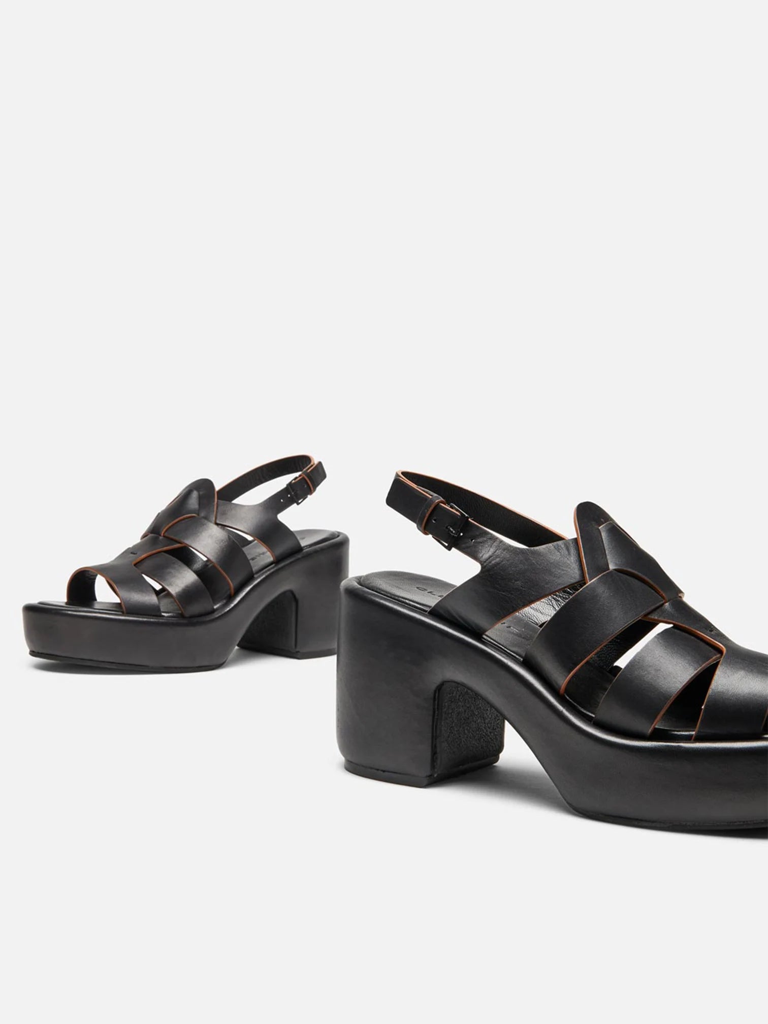 DIVINA, black