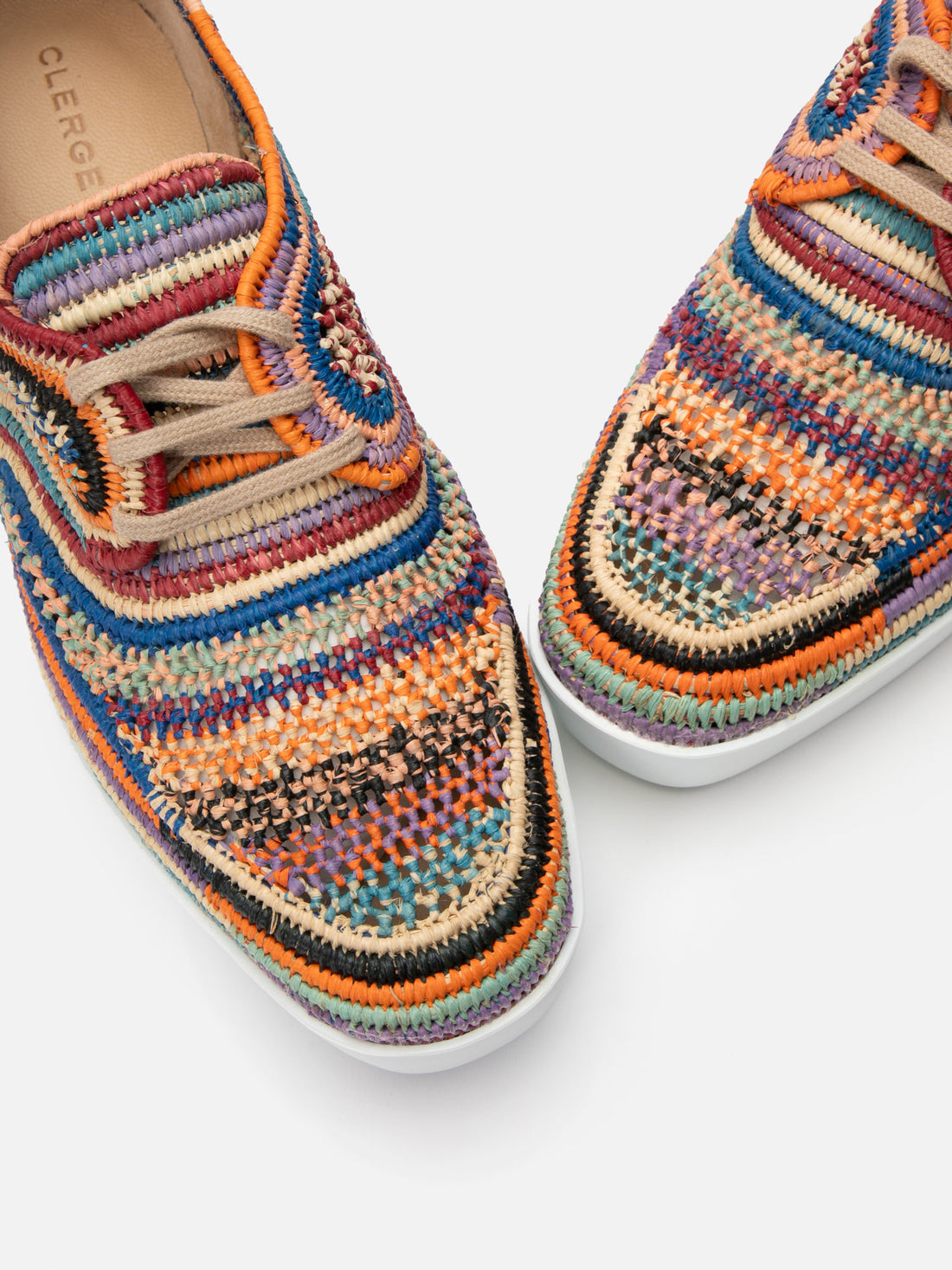 LISA4, bright raffia