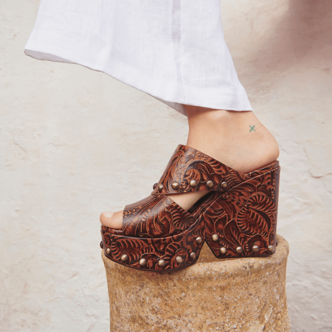 MULES - DAEL mules, brown embossed || OUTLET - DAELWOOCORM350 - Clergerie Paris - USA