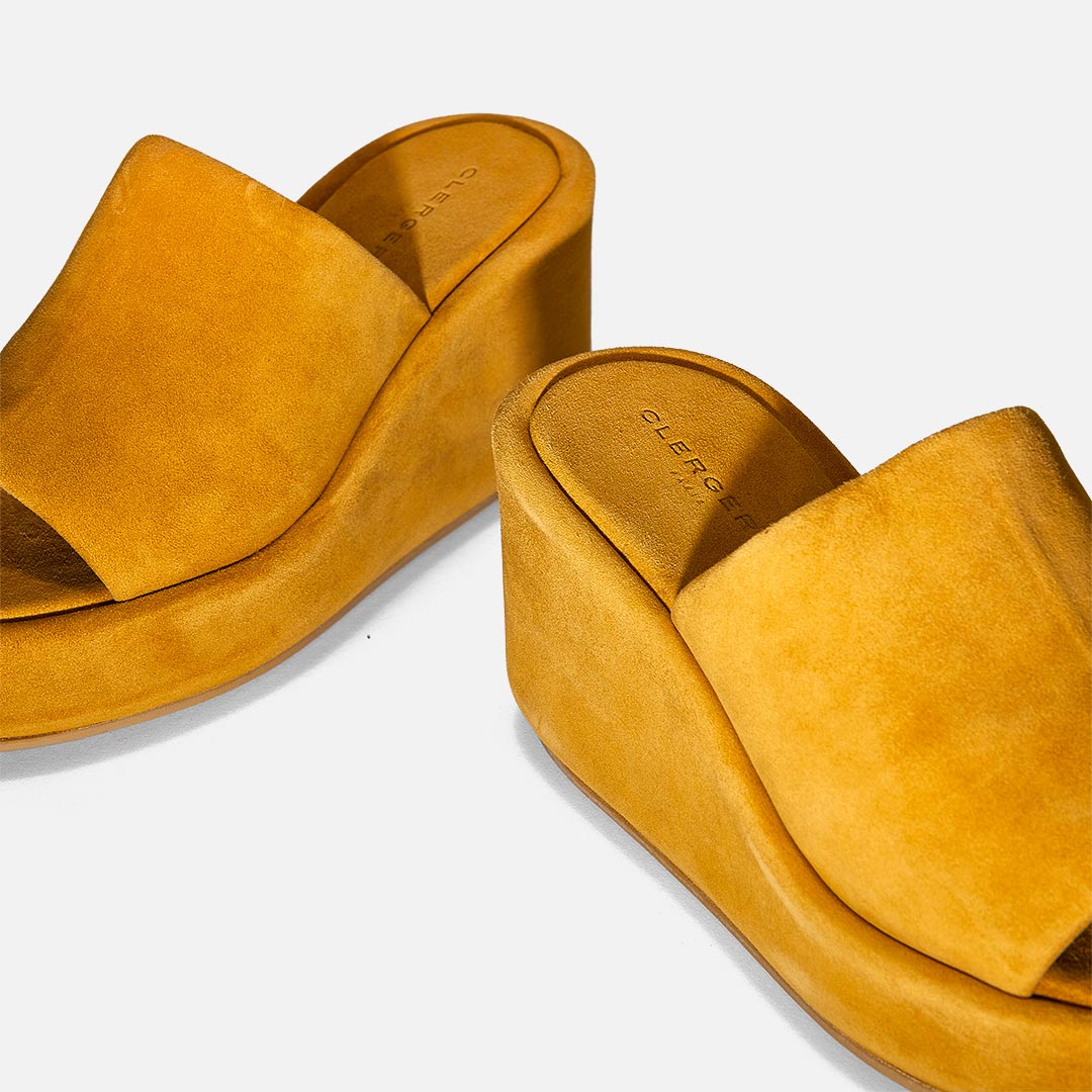 MULES - DAENA mules, yellow suede goatskin || OUTLET - DAENARESSDEM350 - Clergerie Paris - USA