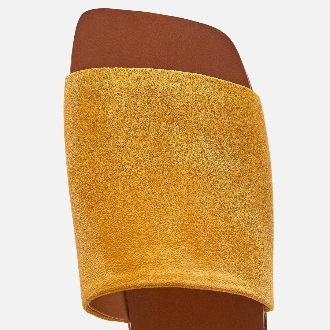 MULES - GEO mules, yellow suede calfskin || OUTLET - GEORESCRUM350 - Clergerie Paris - USA