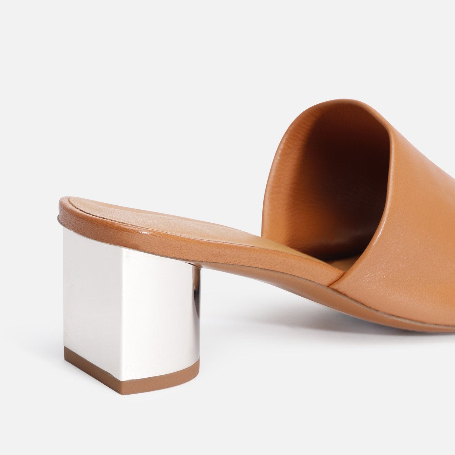 MULES - LEA mules, camel || OUTLET - LEABROTUMM350 - Clergerie Paris - USA